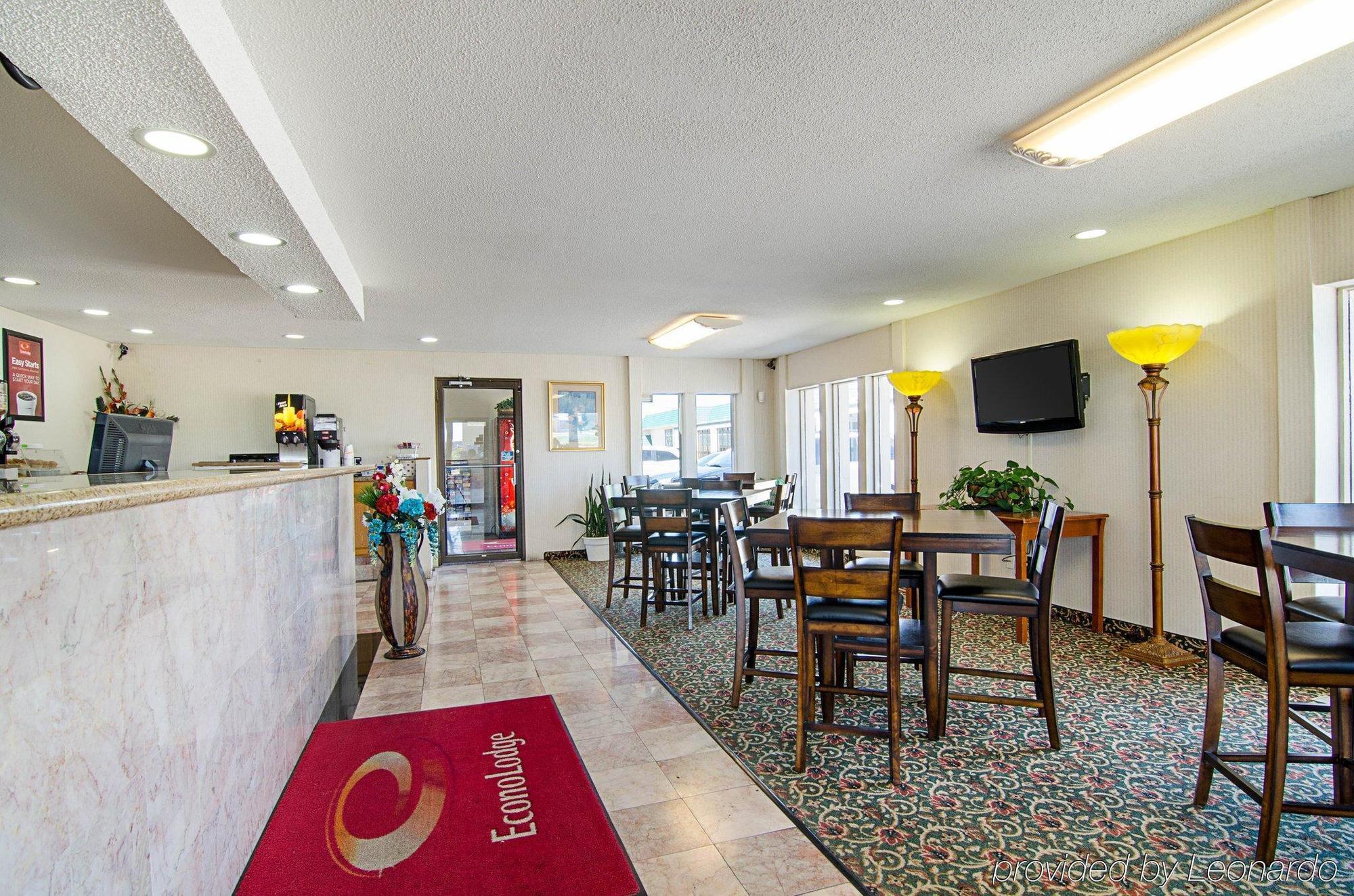 Econo Lodge Mcpherson Dış mekan fotoğraf