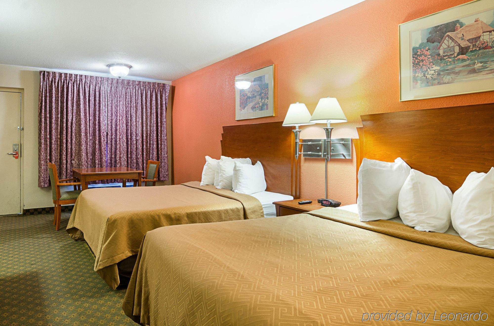 Econo Lodge Mcpherson Dış mekan fotoğraf