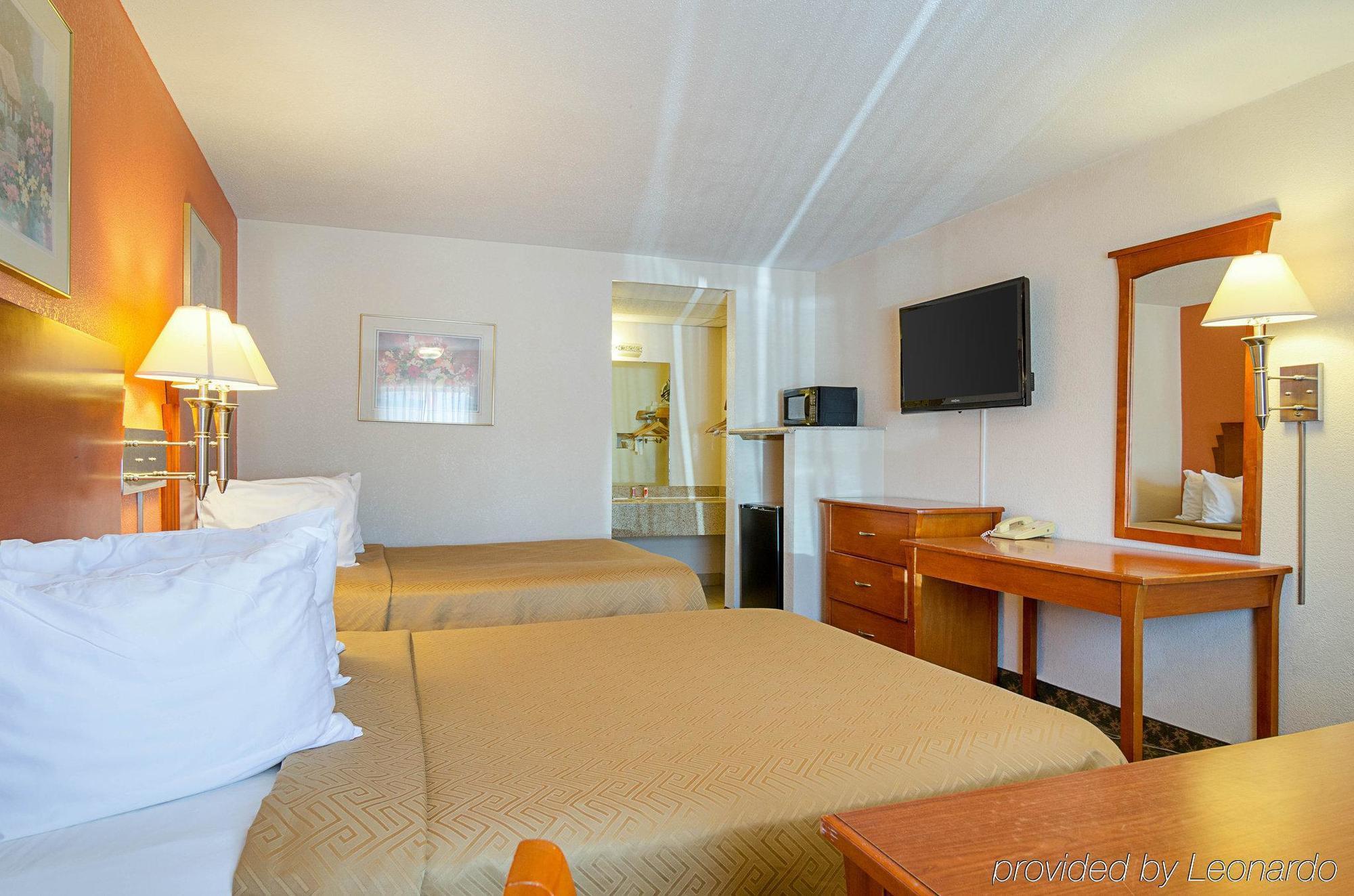 Econo Lodge Mcpherson Dış mekan fotoğraf