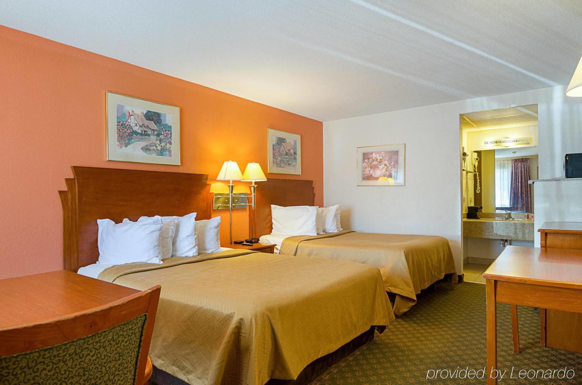 Econo Lodge Mcpherson Dış mekan fotoğraf