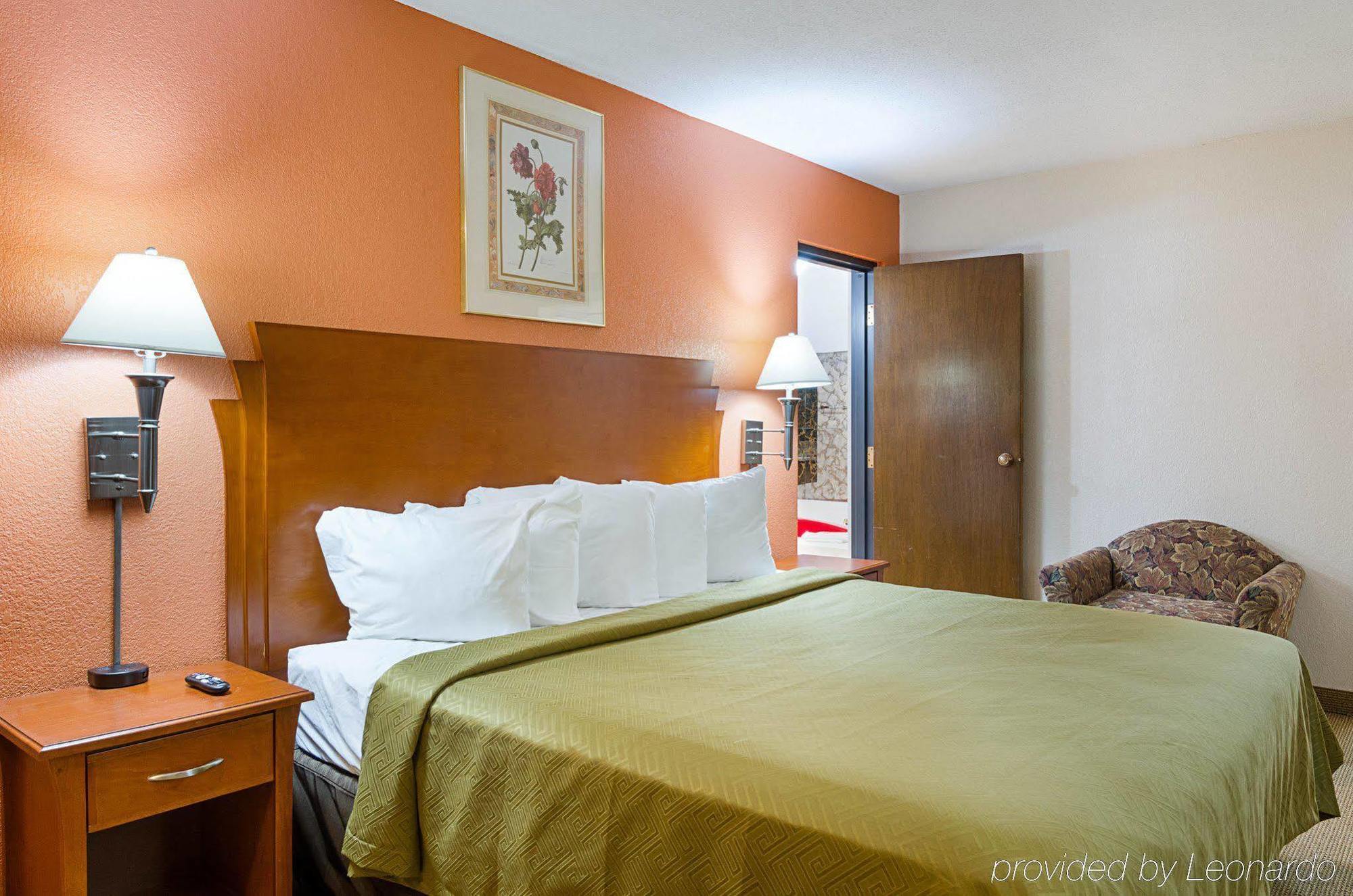 Econo Lodge Mcpherson Dış mekan fotoğraf