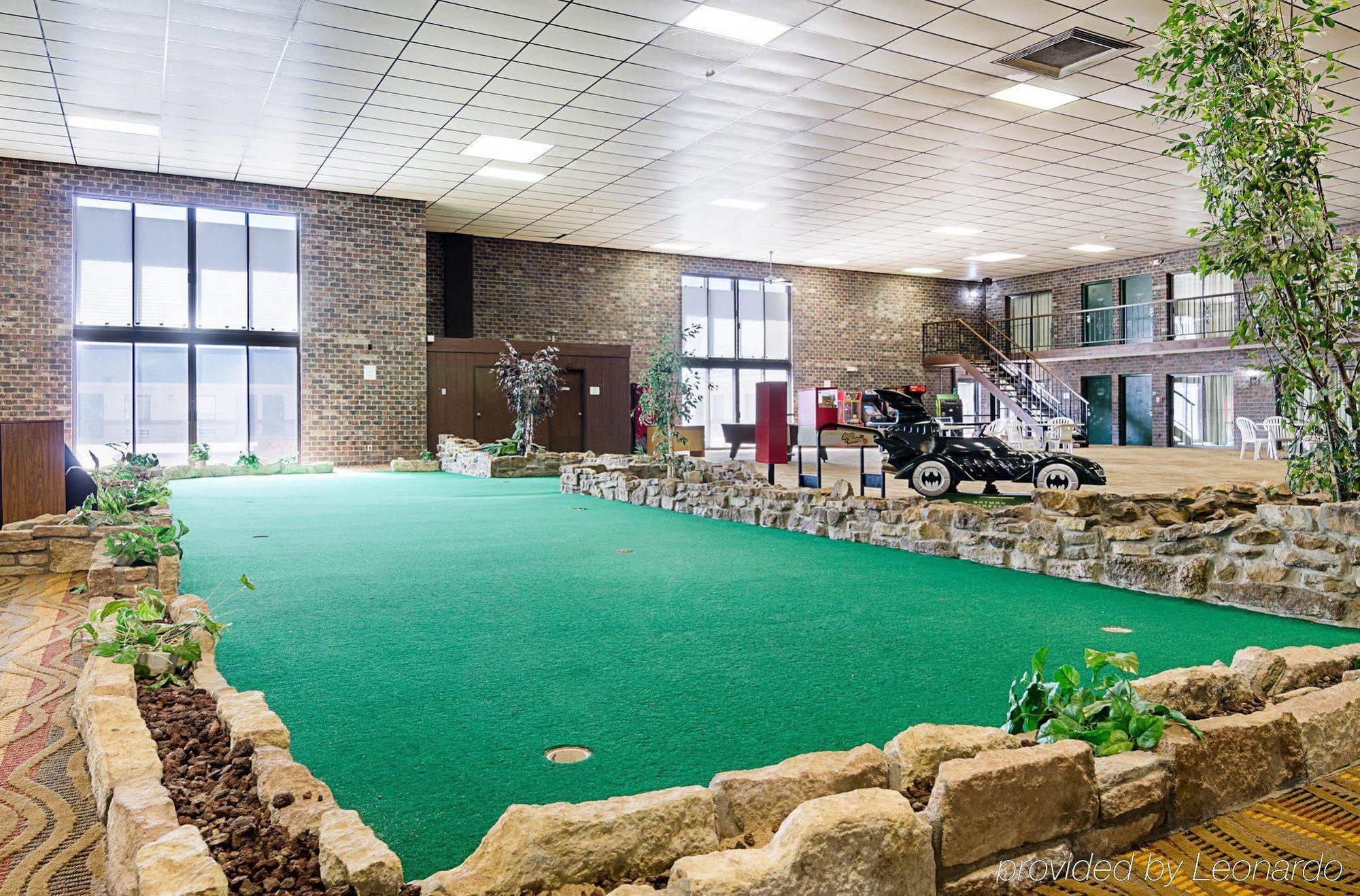 Econo Lodge Mcpherson Dış mekan fotoğraf