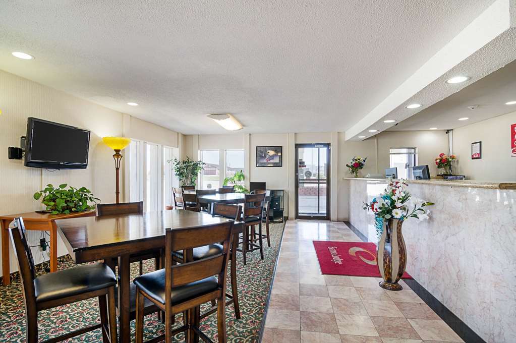 Econo Lodge Mcpherson İç mekan fotoğraf